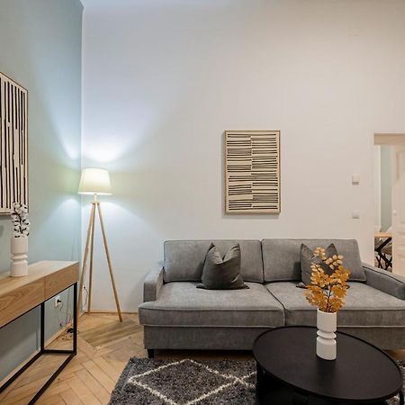 Charming Apt Perfect For 4-6 Tram, Self-Checkin Vienna Esterno foto