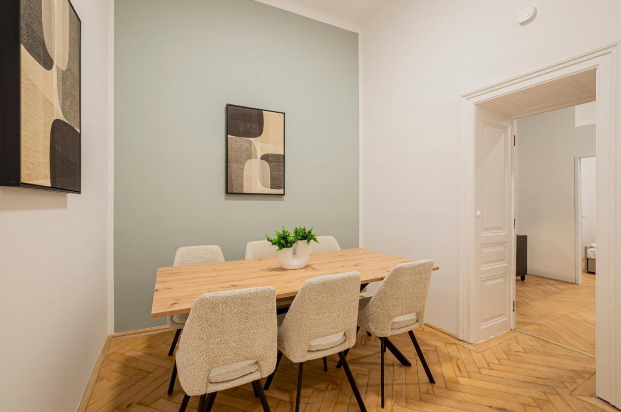 Charming Apt Perfect For 4-6 Tram, Self-Checkin Vienna Esterno foto