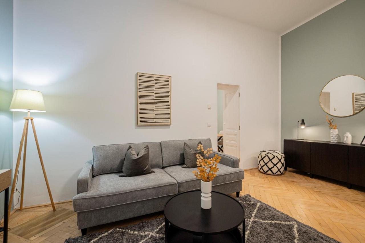 Charming Apt Perfect For 4-6 Tram, Self-Checkin Vienna Esterno foto